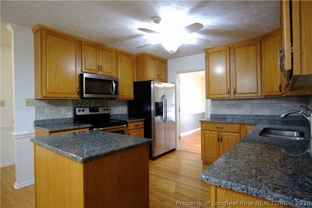 1987 Penrose Drive, Fayetteville, NC 28304