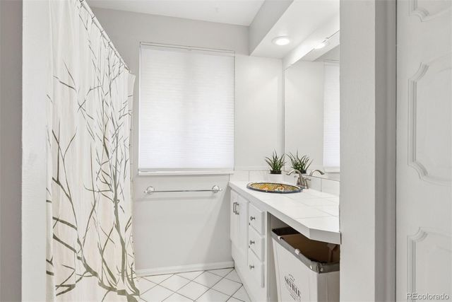 8015 W Calhoun Place, Littleton, CO 80123