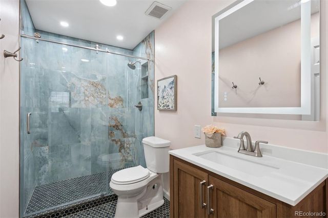 8015 W Calhoun Place, Littleton, CO 80123