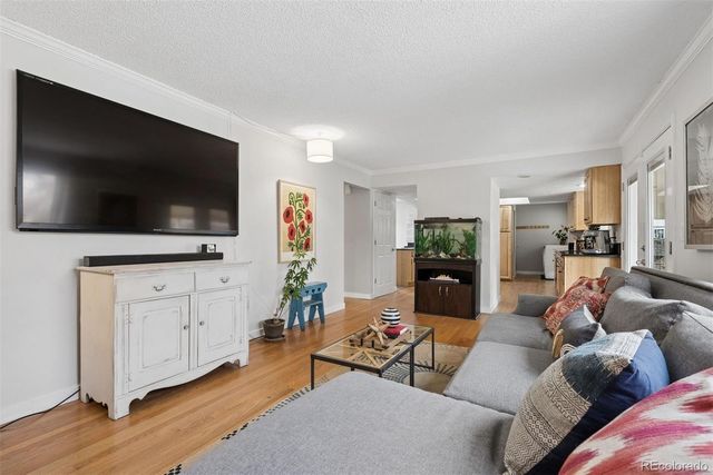 8015 W Calhoun Place, Littleton, CO 80123