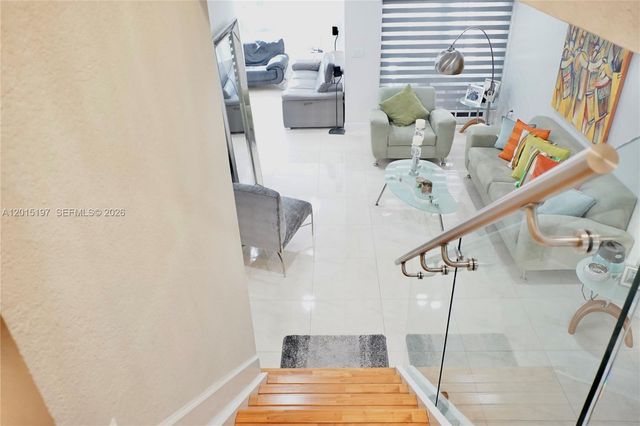 10913 NW 67th St, Doral, FL 33178