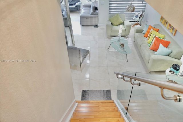 10913 NW 67th St, Doral, FL 33178