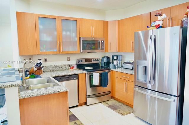 10913 NW 67th St, Doral, FL 33178