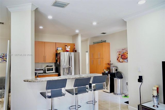 10913 NW 67th St, Doral, FL 33178
