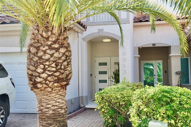 10913 NW 67th St, Doral, FL 33178