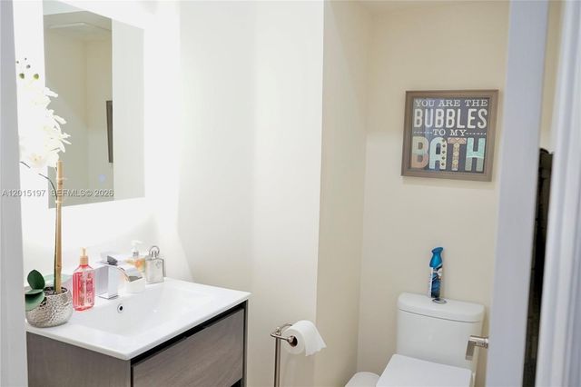 10913 NW 67th St, Doral, FL 33178