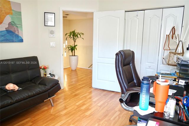 10913 NW 67th St, Doral, FL 33178