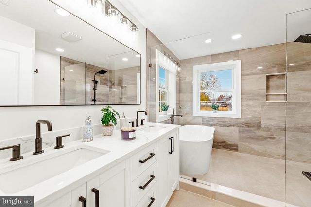 866 HULMEVILLE RD, Langhorne, PA 19047