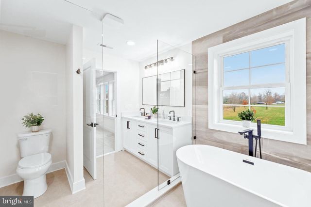 866 HULMEVILLE RD, Langhorne, PA 19047