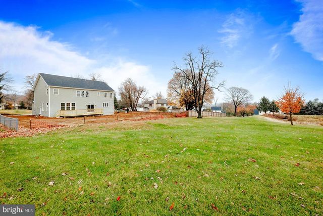 866 HULMEVILLE RD, Langhorne, PA 19047