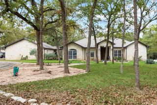 346 The Oaks BLVD, Elgin, TX 78621