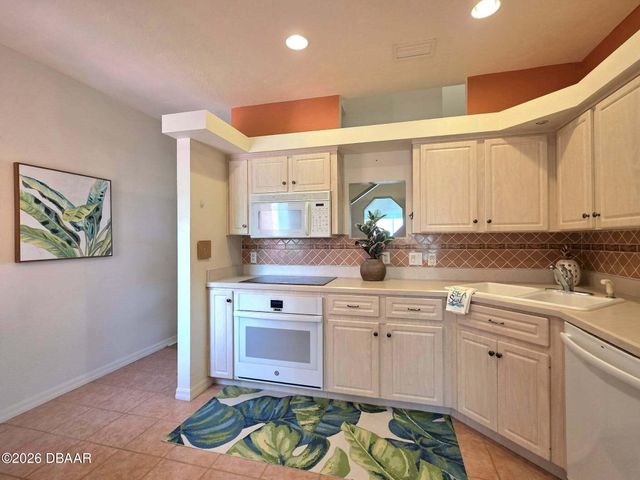 3000 Ocean Shore Blvd Apt 9, Ormond Beach, FL 32176