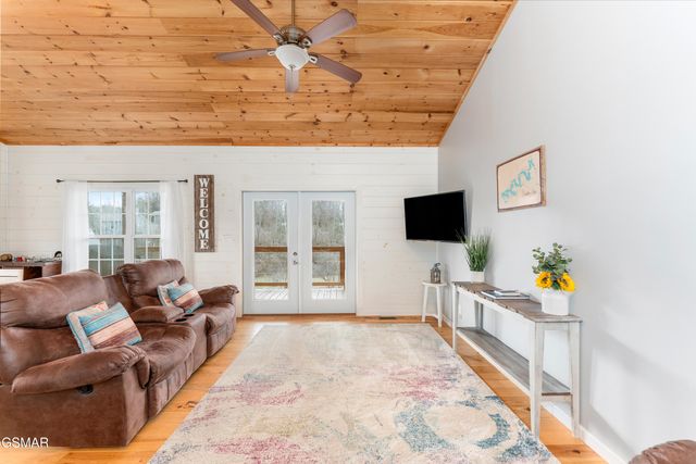 1131 Sanctuary Shores Way, Sevierville, TN 37876