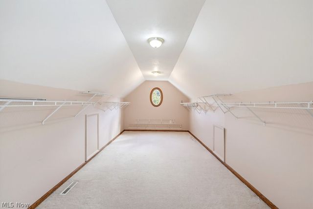 1541 Newton Pass, Broadview Heights, OH 44147