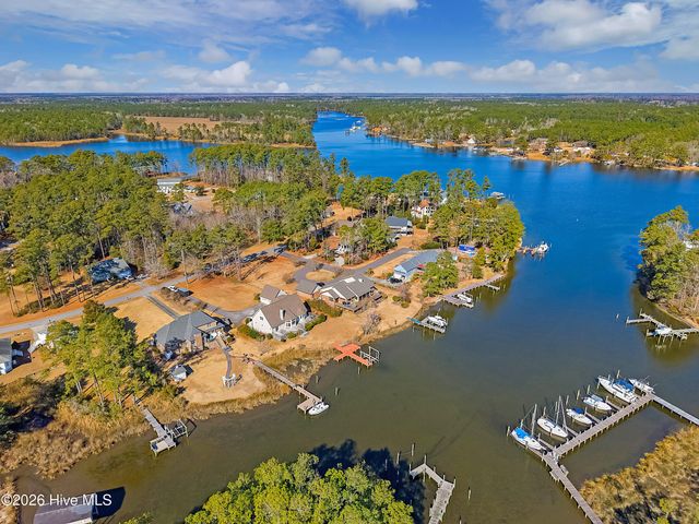 3010 Sloop Drive, Oriental, NC 28571