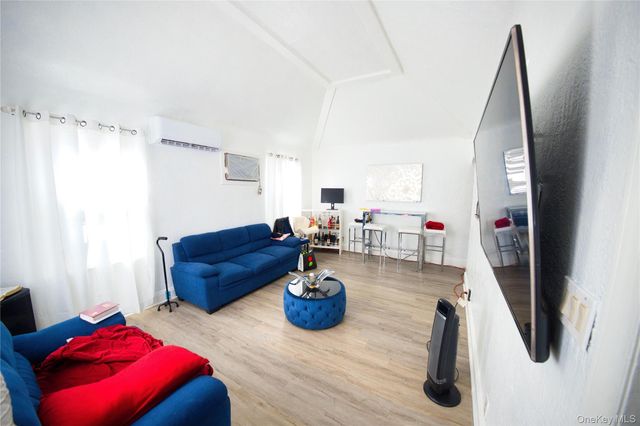 130-12 224th Street, Laurelton, NY 11413