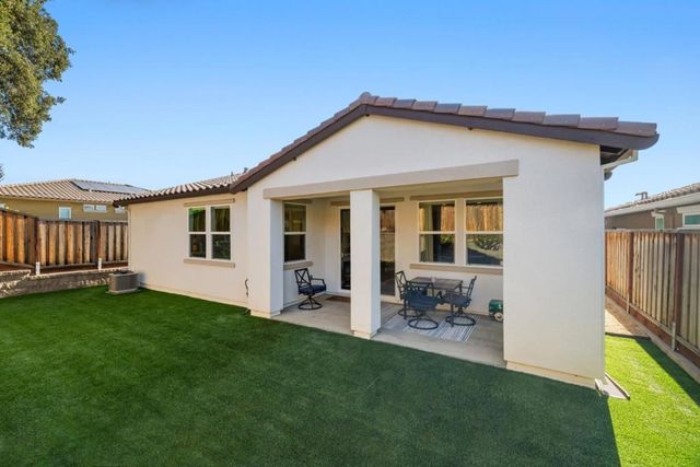 1110 McClellan, Hollister, CA 95023