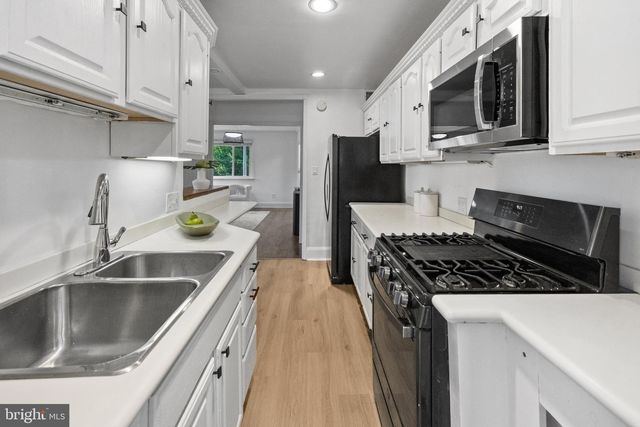 207 HAWAII AVE NE, Washington, DC 20011