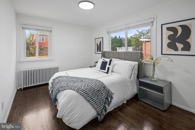207 HAWAII AVE NE, Washington, DC 20011