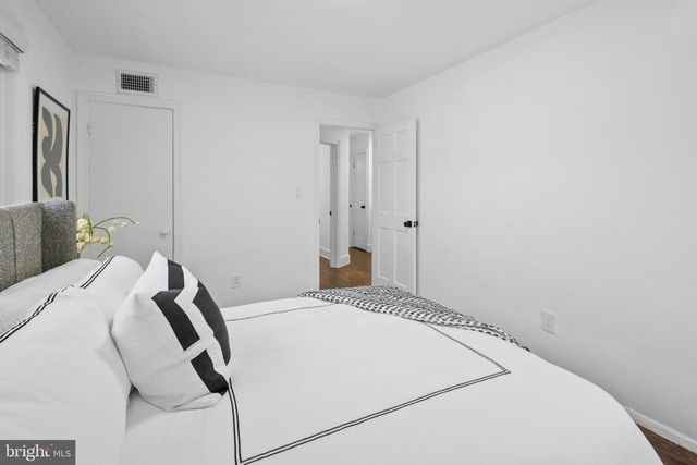 207 HAWAII AVE NE, Washington, DC 20011