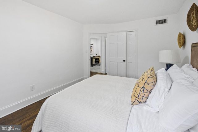 207 HAWAII AVE NE, Washington, DC 20011