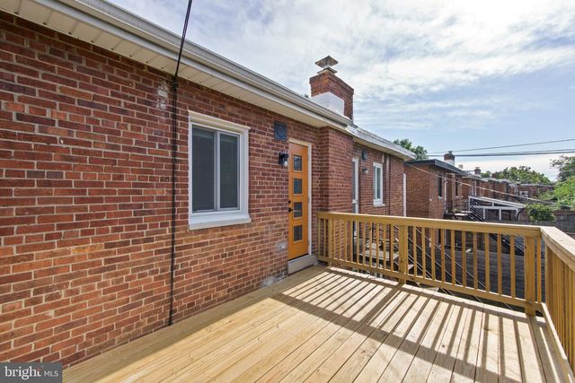 207 HAWAII AVE NE, Washington, DC 20011