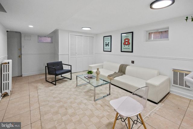 207 HAWAII AVE NE, Washington, DC 20011
