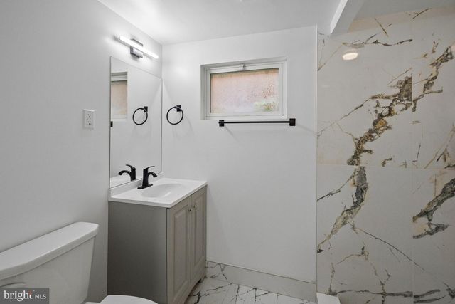 207 HAWAII AVE NE, Washington, DC 20011