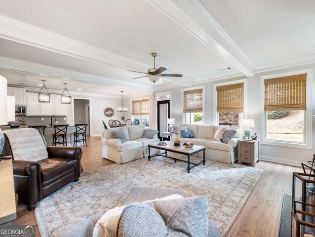 92 Hawthorn Way, Hoschton, GA 30548