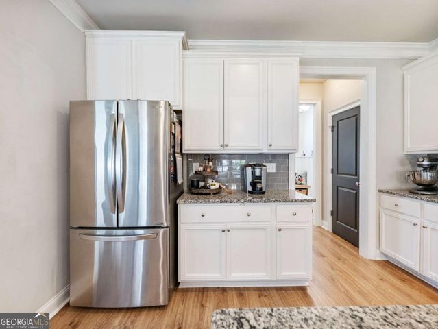 92 Hawthorn Way, Hoschton, GA 30548