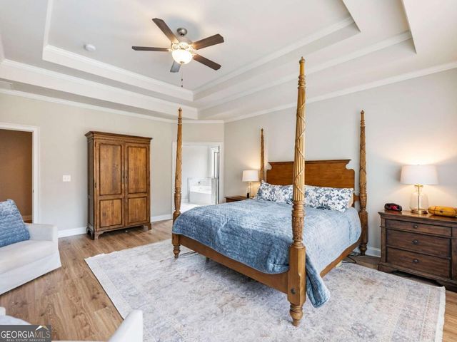 92 Hawthorn Way, Hoschton, GA 30548