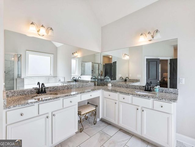 92 Hawthorn Way, Hoschton, GA 30548