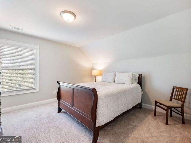 92 Hawthorn Way, Hoschton, GA 30548