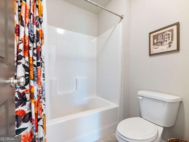 92 Hawthorn Way, Hoschton, GA 30548