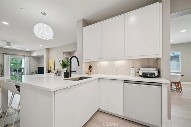 42528 Sparks Court, Temecula, CA 92592