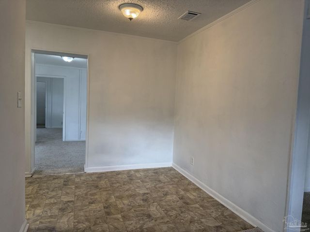 530 S Edgewood Cir, Pensacola, FL 32506