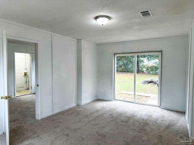 530 S Edgewood Cir, Pensacola, FL 32506