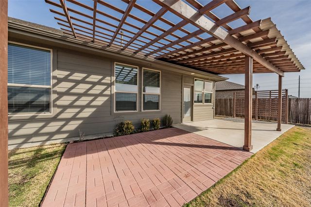 128 Windmill Drive, Rhome, TX 76078