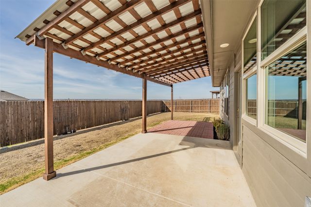 128 Windmill Drive, Rhome, TX 76078