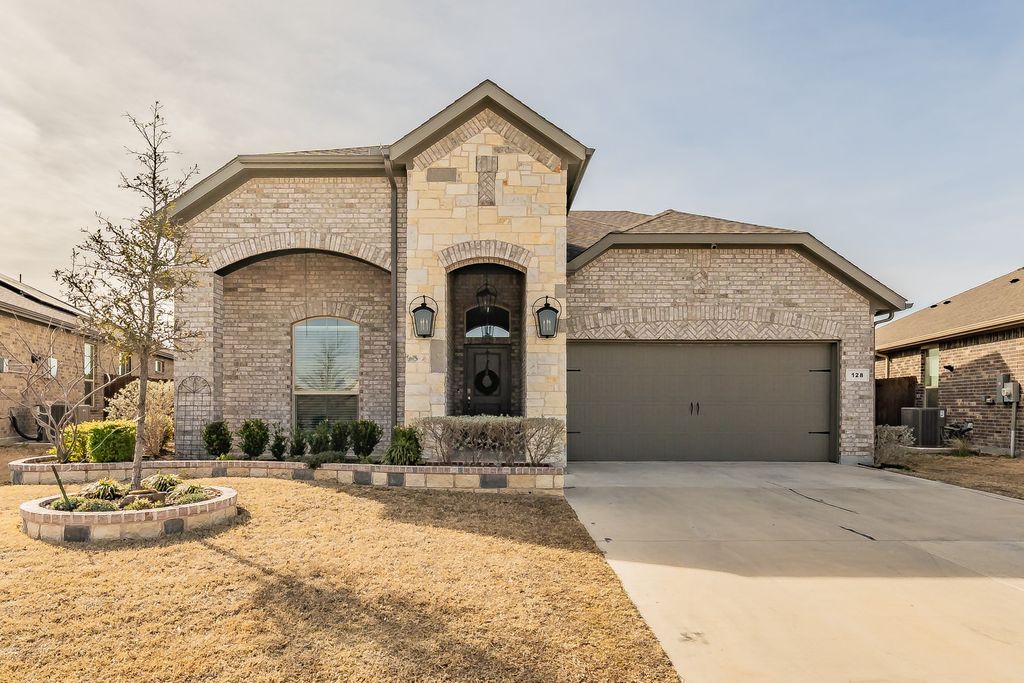 128 Windmill Drive, Rhome, TX 76078