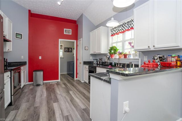 2781 Pleasant Acres DR, Virginia Beach, VA 23453