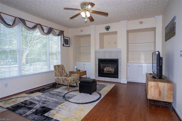 2781 Pleasant Acres DR, Virginia Beach, VA 23453
