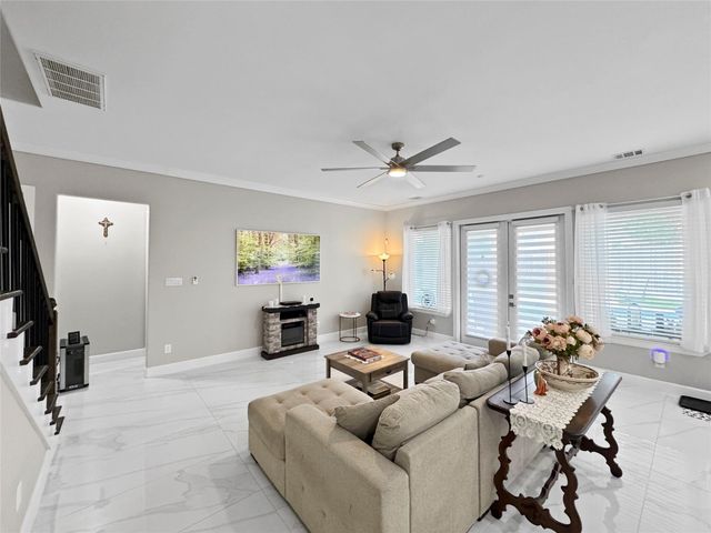 245 Bentwood Drive, Montgomery, TX 77356