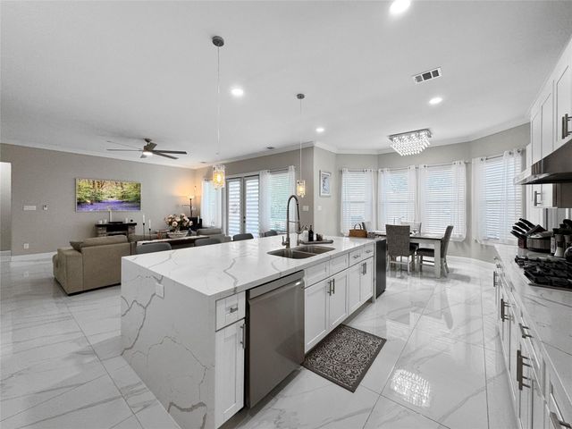 245 Bentwood Drive, Montgomery, TX 77356