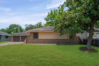 9011 Sandpiper Drive, Houston, TX 77074