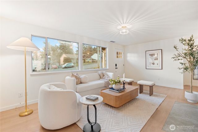 25618 29th Avenue S, Kent, WA 98032