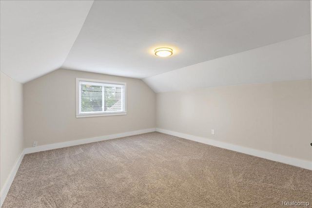 8057 Paige Avenue, Warren, MI 48089