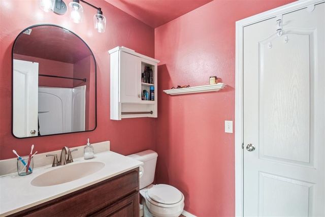 720 Humming Fish Drive, Norman, OK 73069