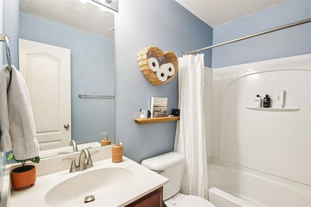 720 Humming Fish Drive, Norman, OK 73069