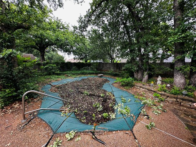 2511 Tanglewood Drive, Grapevine, TX 76051
